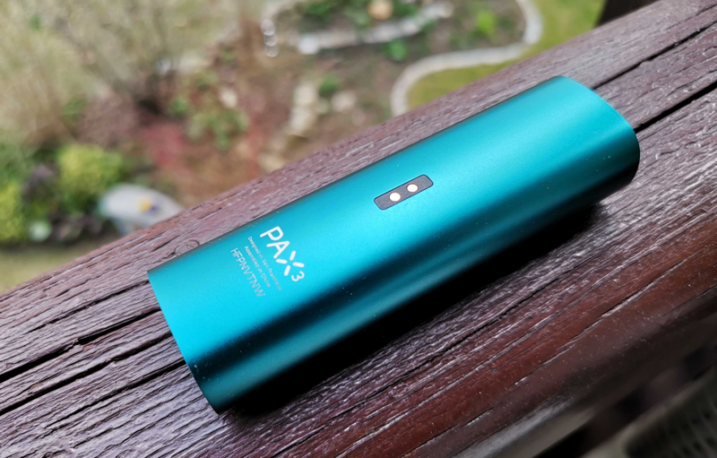 Illustration for article titled Dos semanas fumando con Pax 3, el iPhone de los vaporizadores creado para todo tipo de hierbas